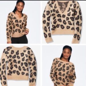 Victoria’s Secret PINK Fuzzy Leopard Print Sweater VNeck Vback